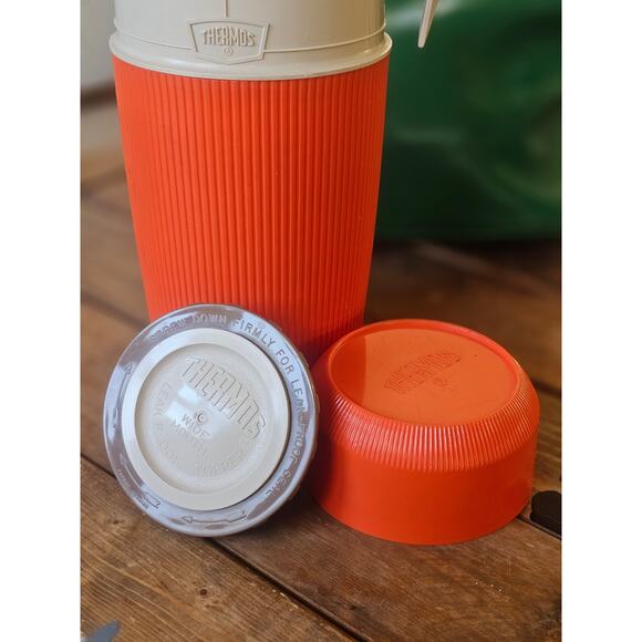 thermos Other - Thermos vintage orange beige model 6402 used